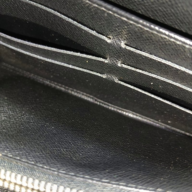 LOUIS VUITTON黑色EPI牛皮水波紋錢包銀色五金-12