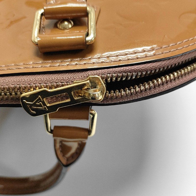 LOUIS VUITTON ALMA小號黃色漆皮老花壓紋貝殼包手提包金色五金-17