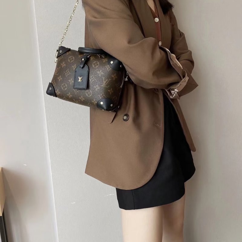 LOUIS VUITTON Petite Malle Souple軟盒子包-8