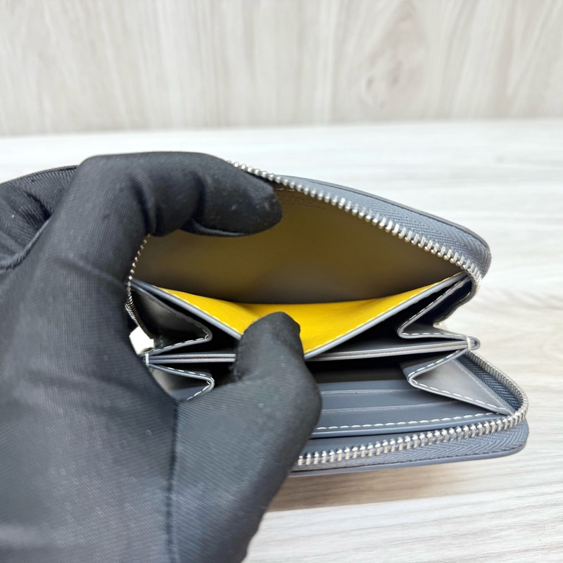 Goyard 灰色帆布拚小牛皮ㄇ拉短夾 MATIGNPMLTY51CL51P-10