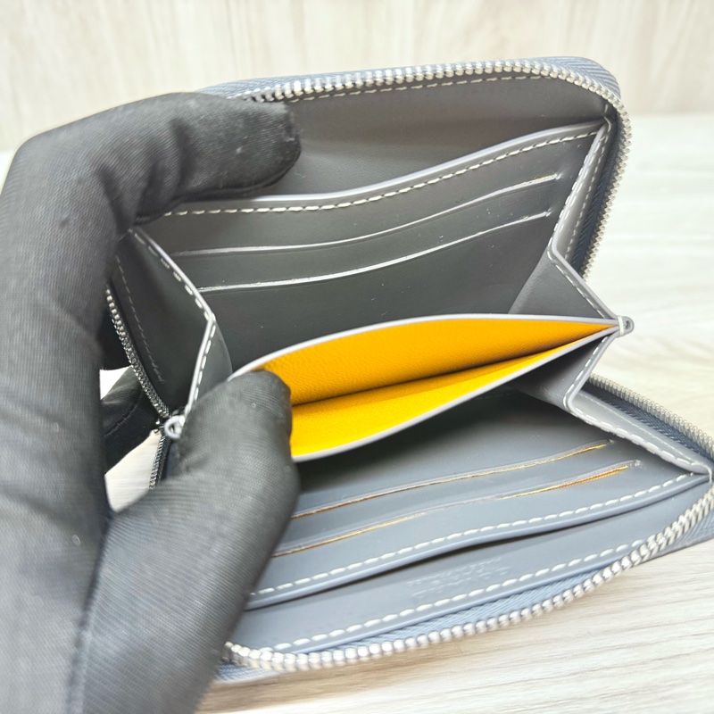 Goyard 灰色帆布拚小牛皮ㄇ拉短夾 MATIGNPMLTY51CL51P-13