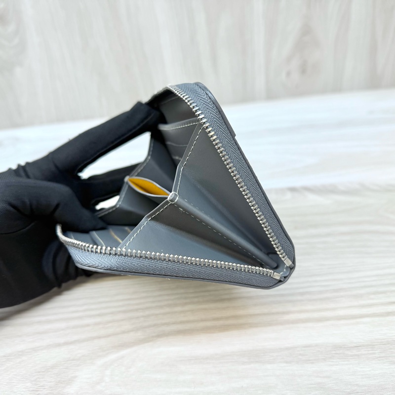 Goyard 灰色帆布拚小牛皮ㄇ拉短夾 MATIGNPMLTY51CL51P-14