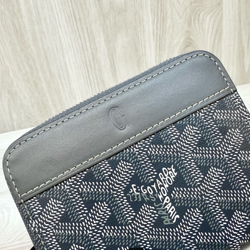 Goyard 灰色帆布拚小牛皮ㄇ拉短夾 MATIGNPMLTY51CL51P-17