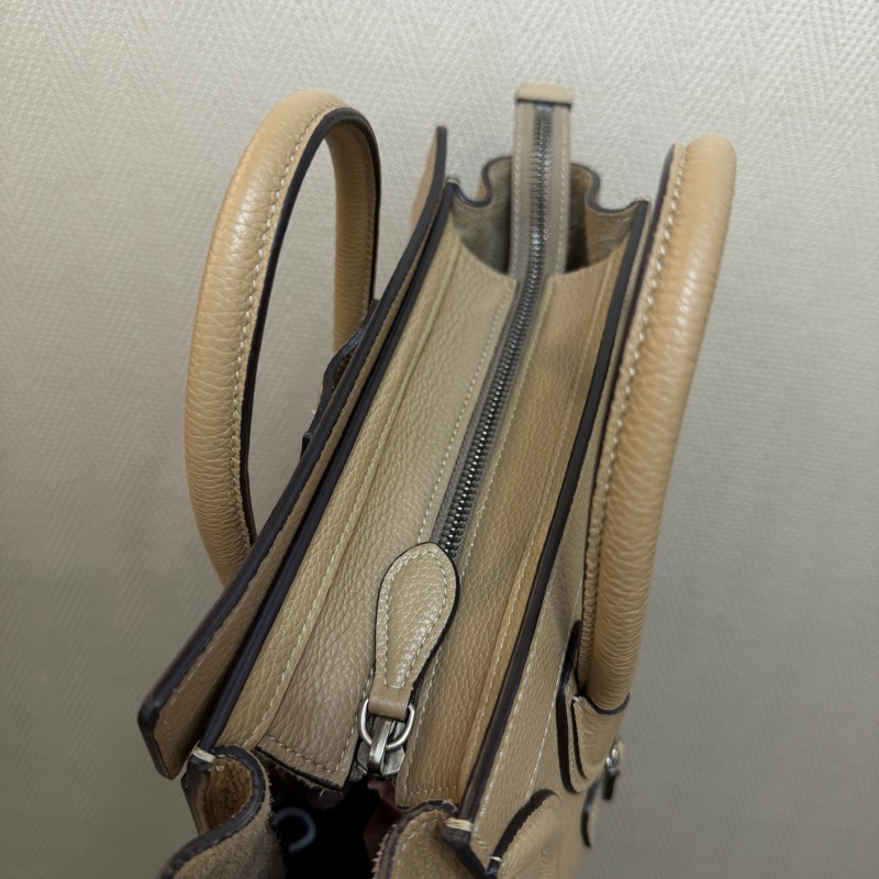 Celine 沙色牛皮霧銀釦Luggage nano手提斜背包-9
