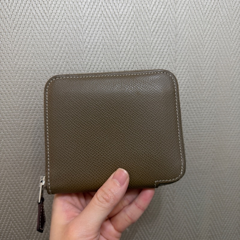 Hermes 大象灰Epsom皮銀釦Silk in拉鏈零錢短夾-0
