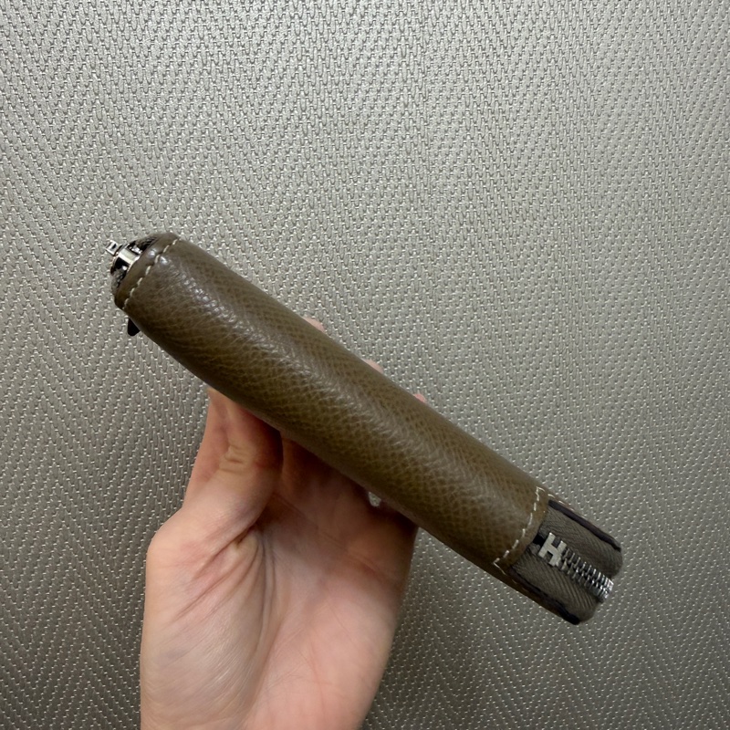 Hermes 大象灰Epsom皮銀釦Silk in拉鏈零錢短夾-7