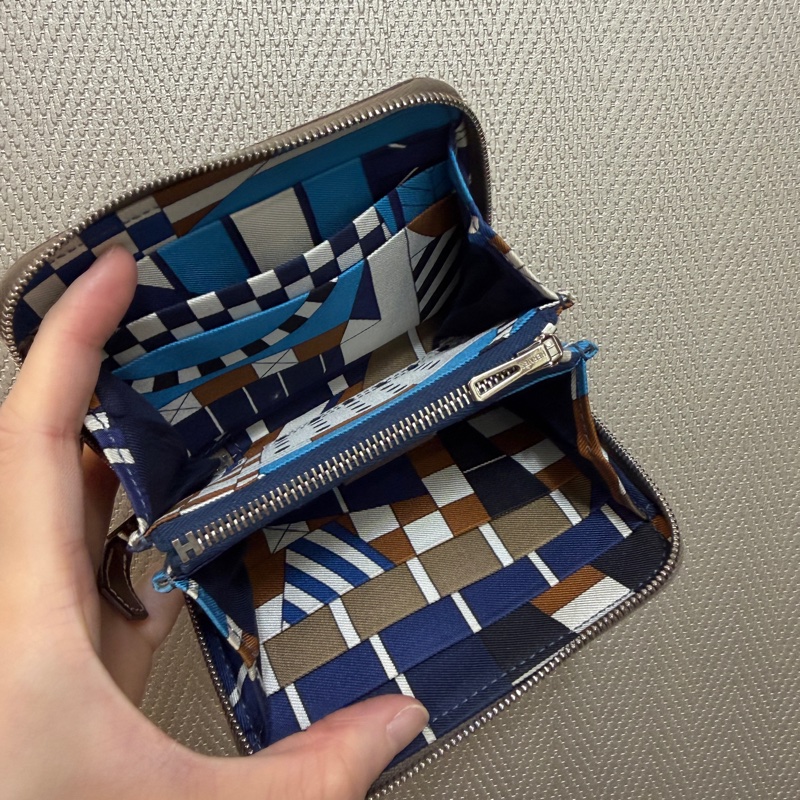 Hermes 大象灰Epsom皮銀釦Silk in拉鏈零錢短夾-10