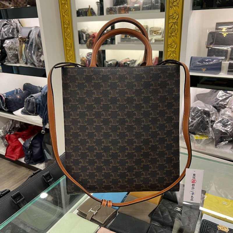 東區正精品㊣CELINE TRIANGLE CABAS 191542BZK04LU 近全新老花凱旋門白色字母直式琴譜包手提包斜背包 RZ5014-7