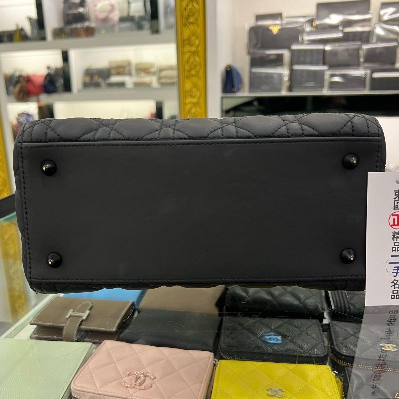 東區正精品㊣CHRISTIAN DIOR LADY 迪奧黑色全皮5格黑色吊飾黑釦拉鍊肩背包手提包黛妃包 RZ4990-4
