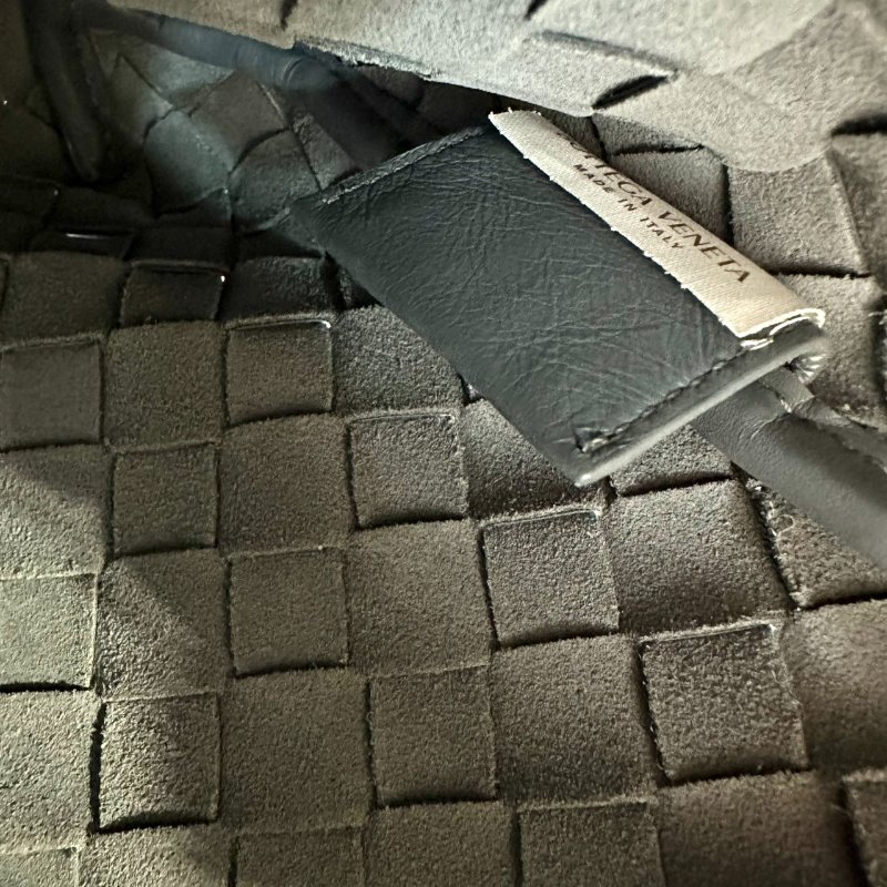 【美收精品】BV 灰色手拿包 C-124【隔月月中將轉賣至日本 上架期限30天】-12