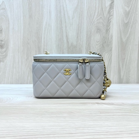 CHANEL灰色羊皮金球調節釦長盒子AP2303