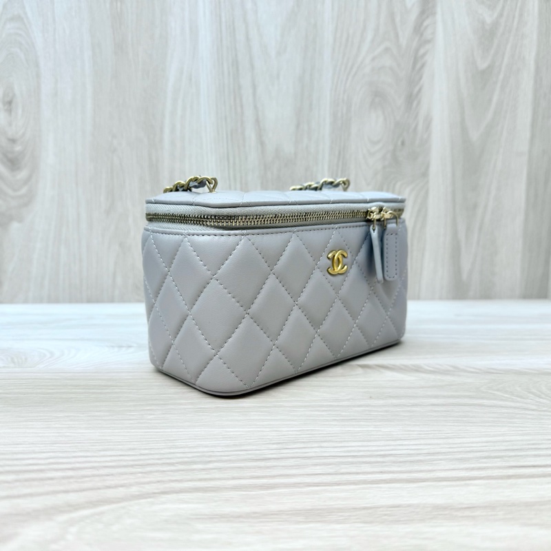 CHANEL灰色羊皮金球調節釦長盒子AP2303-3