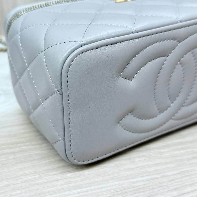 CHANEL灰色羊皮金球調節釦長盒子AP2303-15