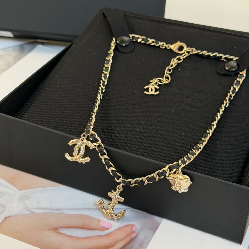 CHANEL 24B船錨吊墜皮穿鍊項鍊-0