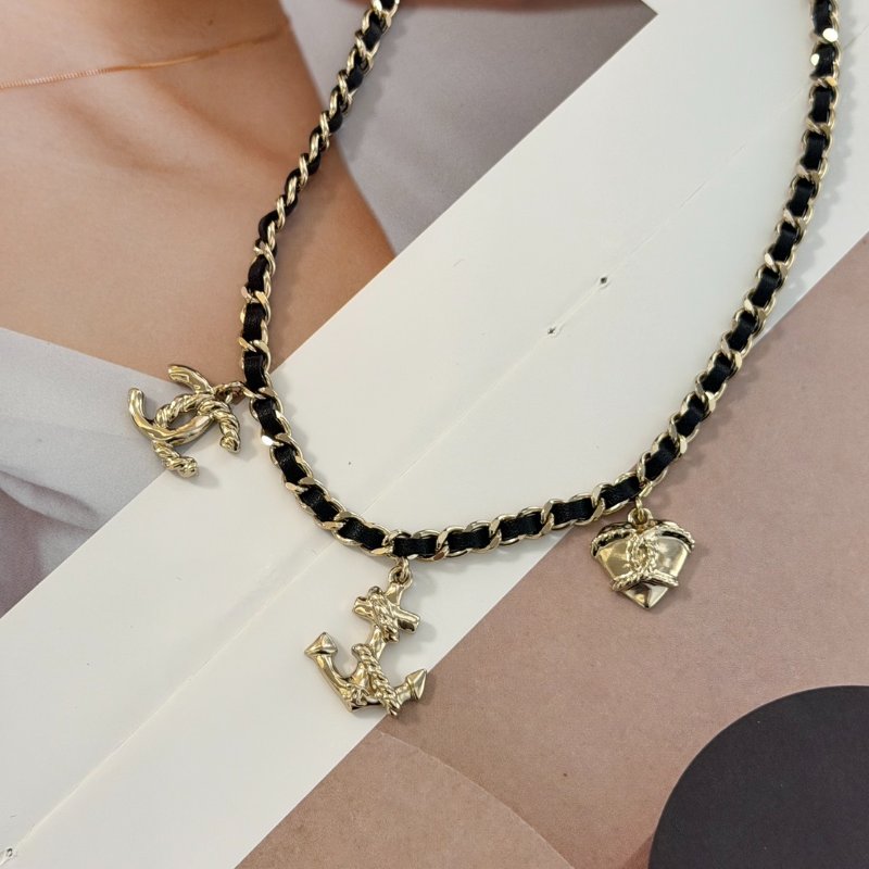 CHANEL 24B船錨吊墜皮穿鍊項鍊-3
