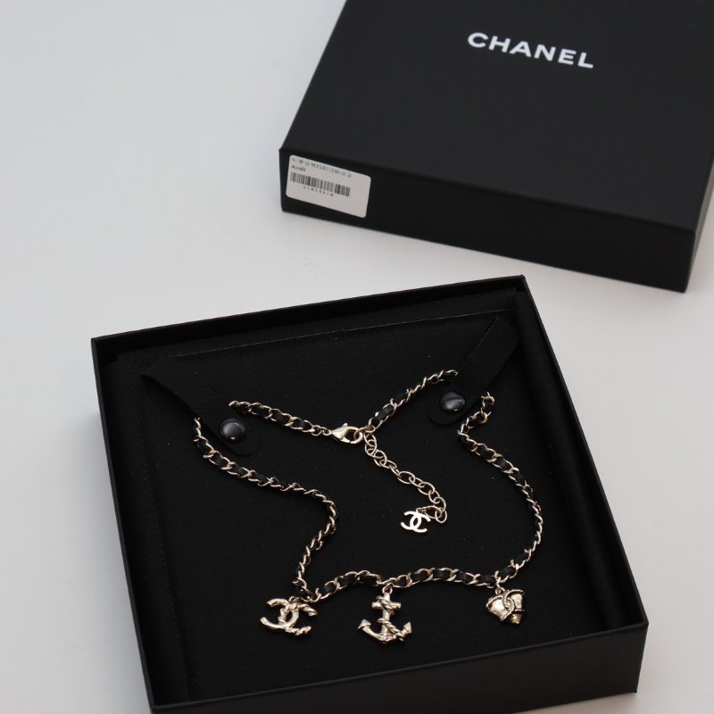 CHANEL 24B船錨吊墜皮穿鍊項鍊-6