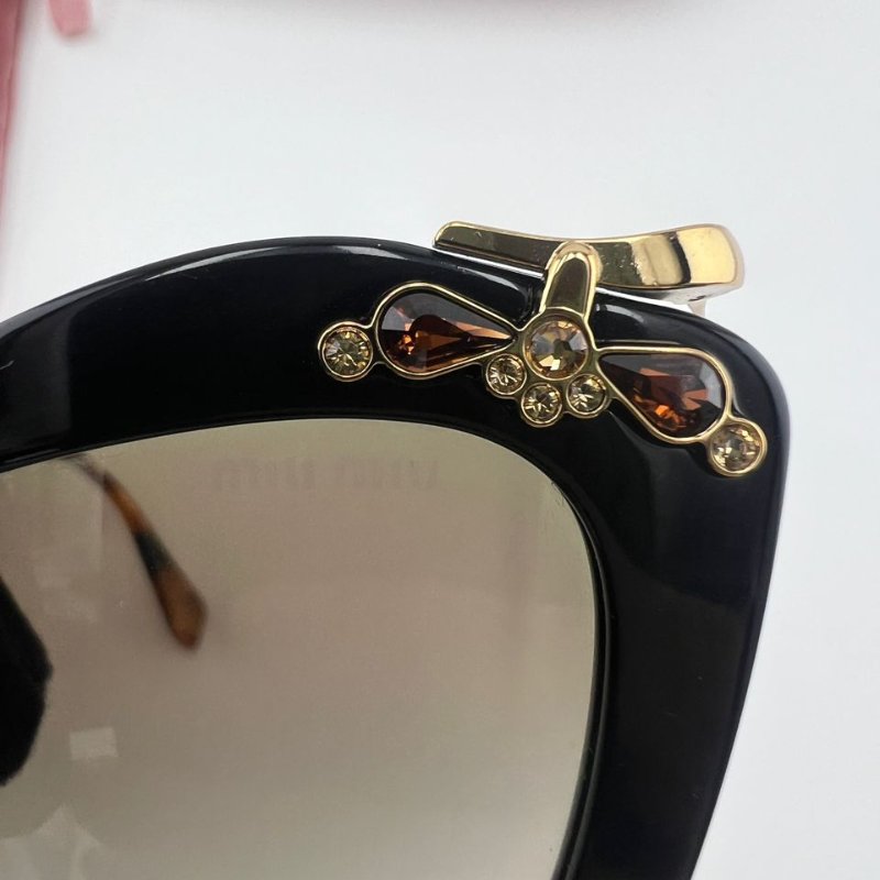 繆繆 貓眼框墨鏡-6