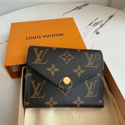 lv 咖花紋 三折短夾