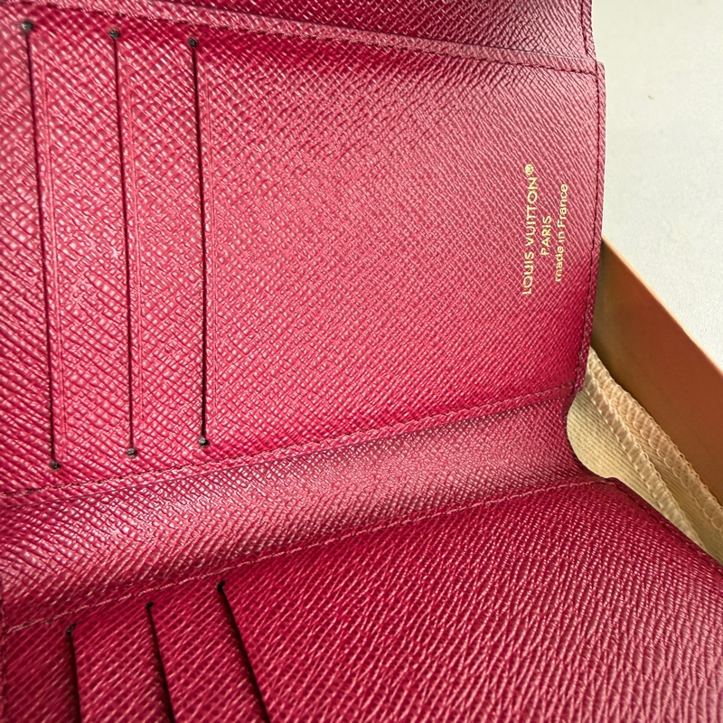 lv 咖花紋 三折短夾-6