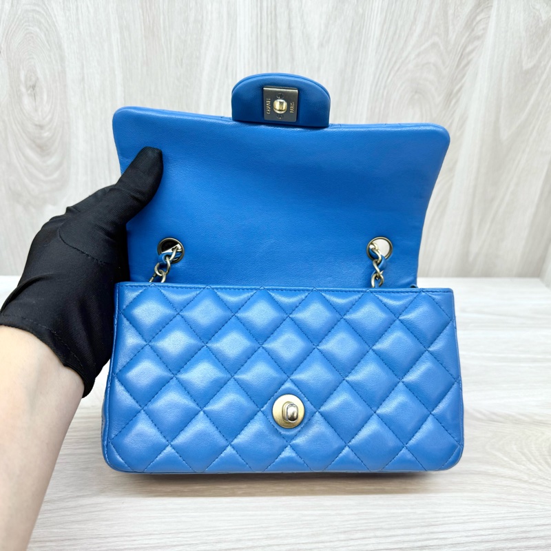 CHANEL藍色羊皮金釦CF20口蓋包/A69900-6