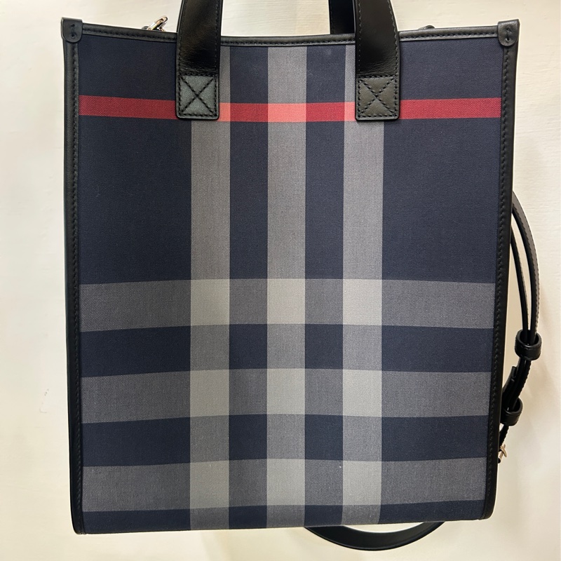 Burberry藍灰格帆布直立式斜背托特包-3