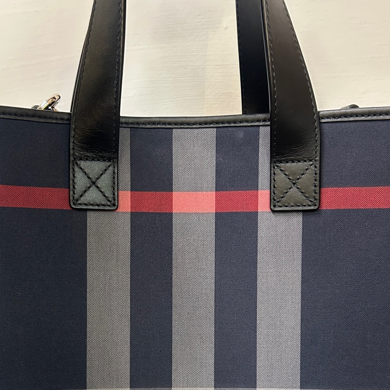Burberry藍灰格帆布直立式斜背托特包-8