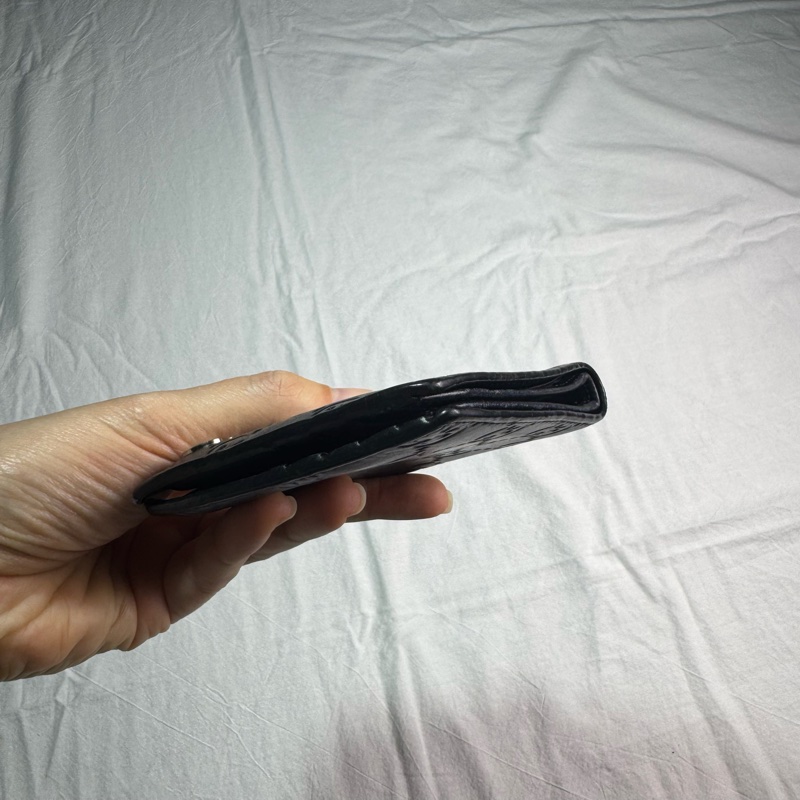 Gucci壓紋牛皮二折對開短夾-7