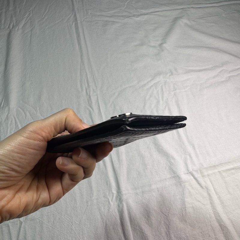 Gucci壓紋牛皮二折對開短夾-8