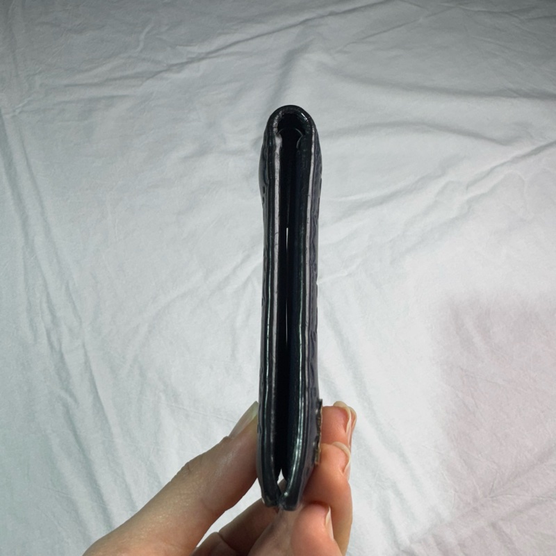 Gucci壓紋牛皮二折對開短夾-11