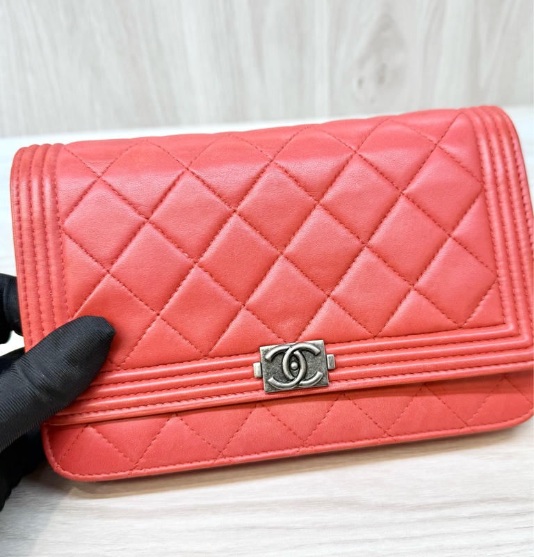 Chanel橘紅色羊皮BOY WOC斜背包/A80287-13