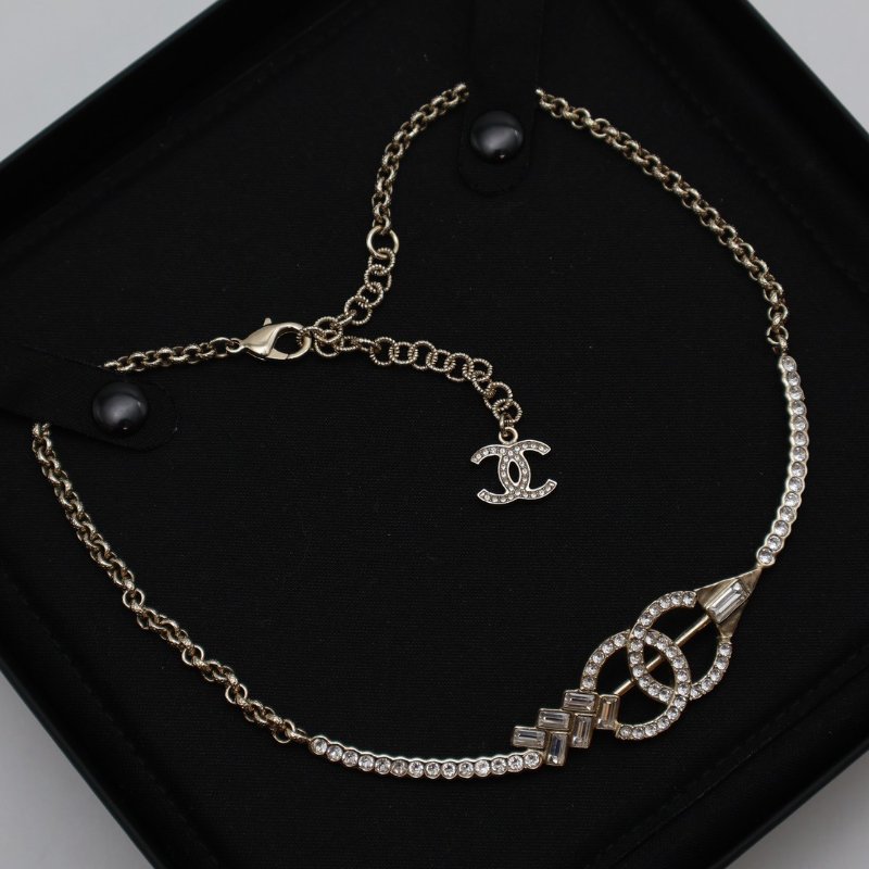 CHANEL 25C穿箭雙C項鍊-2