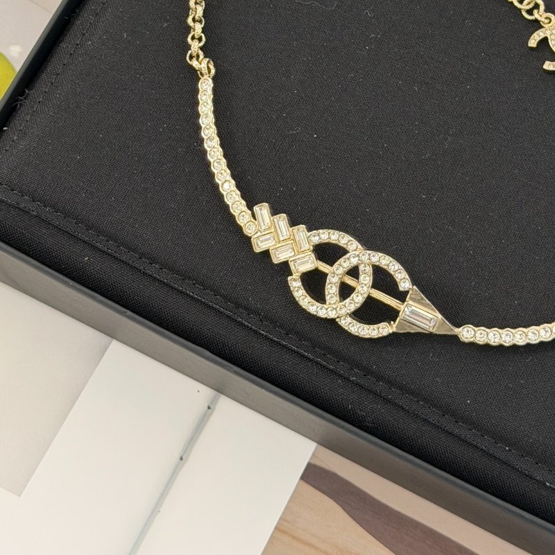 CHANEL 25C穿箭雙C項鍊-3