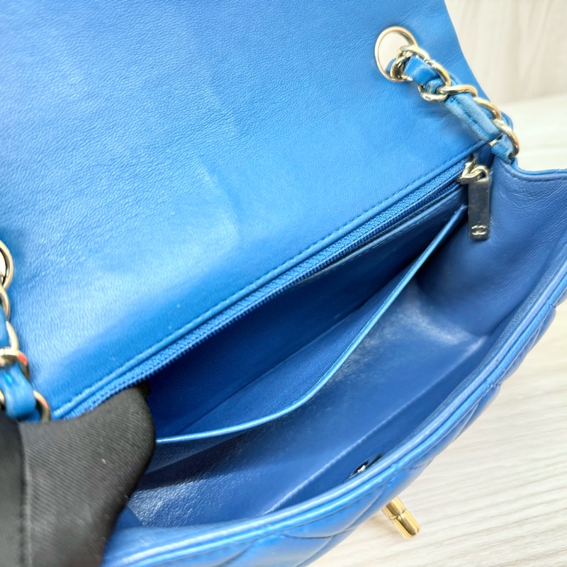 CHANEL藍色羊皮COCO20口蓋包A69900-6