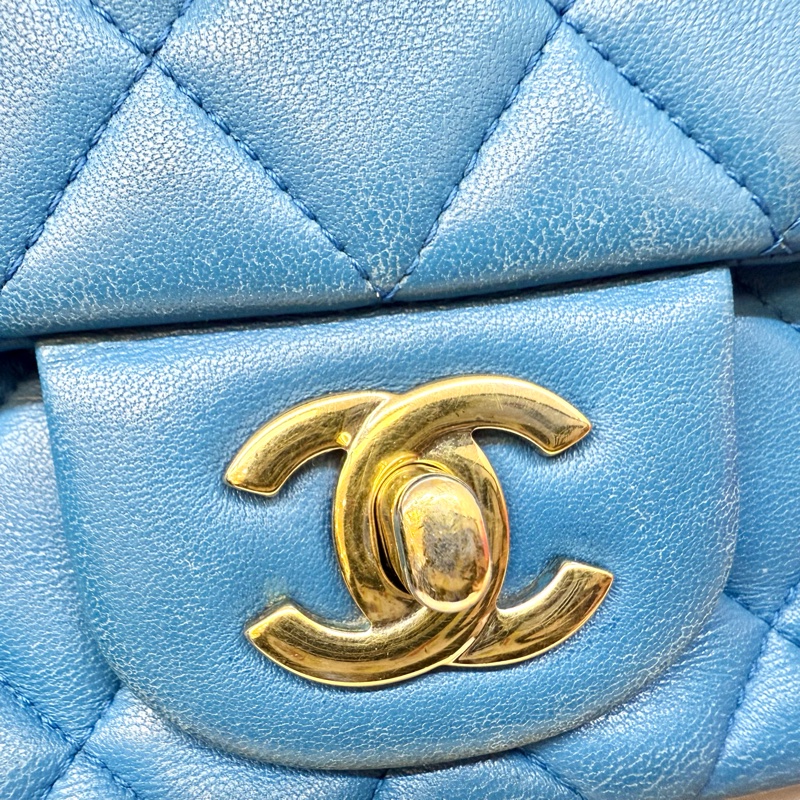 CHANEL藍色羊皮COCO20口蓋包A69900-10