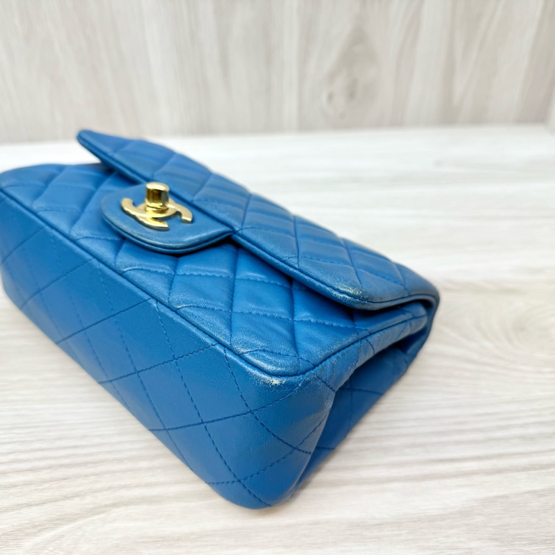CHANEL藍色羊皮COCO20口蓋包A69900-13