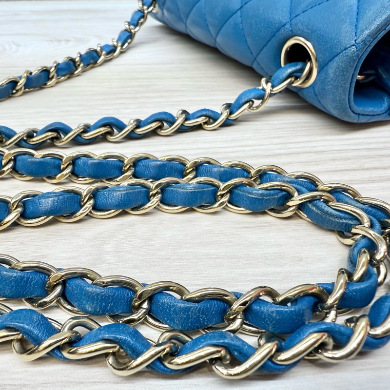 CHANEL藍色羊皮COCO20口蓋包A69900-20