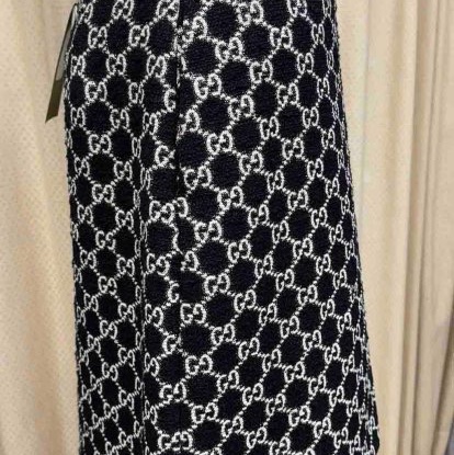 Gucci 全新未穿超美的黑白GG logo紋美裙-1