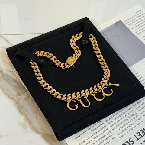 GUCCI 字母吊墜古巴頸鍊