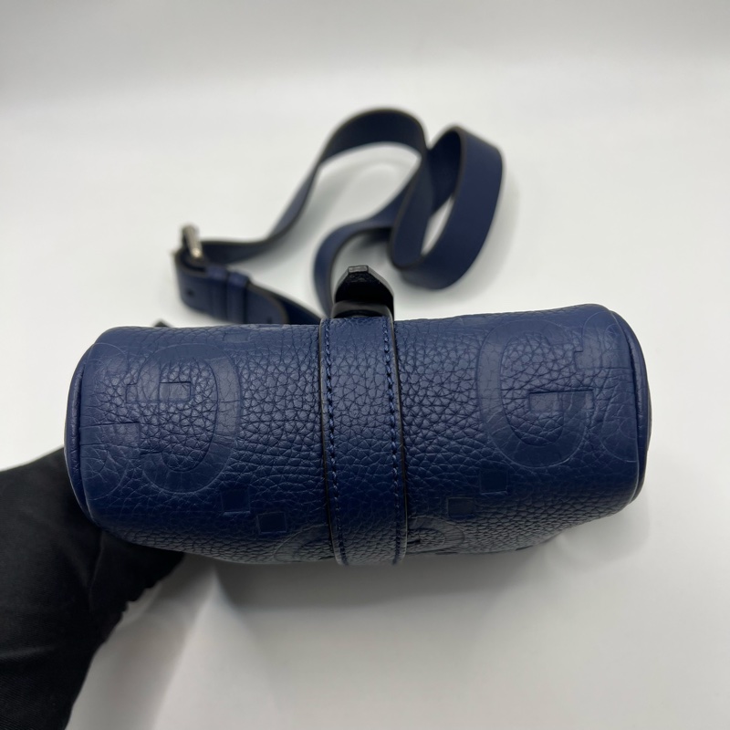 Gucci古驰男士单肩包斜挎包斜背包浮雕logo尺寸 15*18*5cm-4