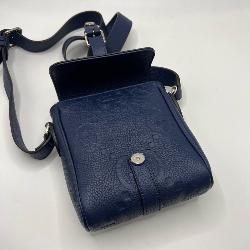 Gucci古驰男士单肩包斜挎包斜背包浮雕logo尺寸 15*18*5cm-7