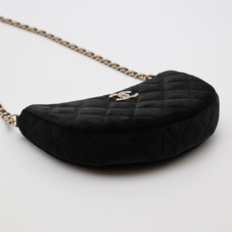 CHANEL 24A絲絨月牙包 - 黑金-5