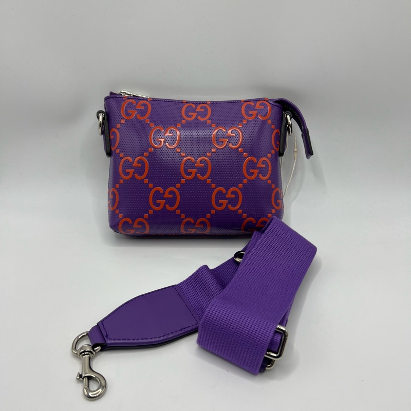 Gucci 经典字母logo手拿单肩斜挎包-0