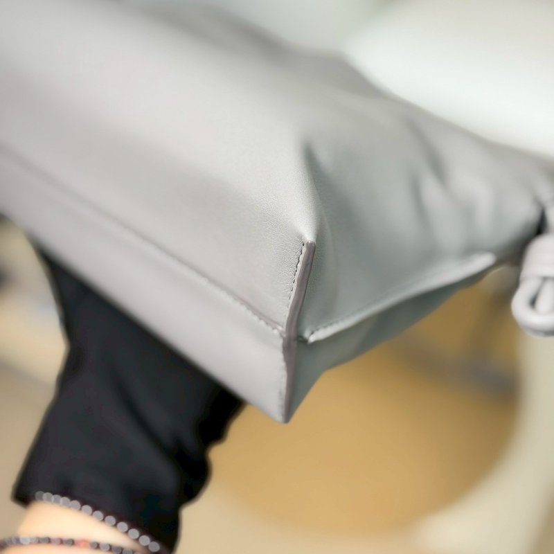 (全新未使用、適合送禮✨)🏷Loewe 羅意威 ．Mini Flamenco 福袋包-7