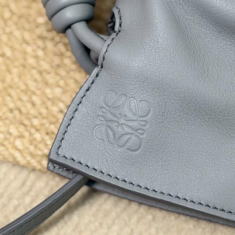 (全新未使用、適合送禮✨)🏷Loewe 羅意威 ．Mini Flamenco 福袋包-11