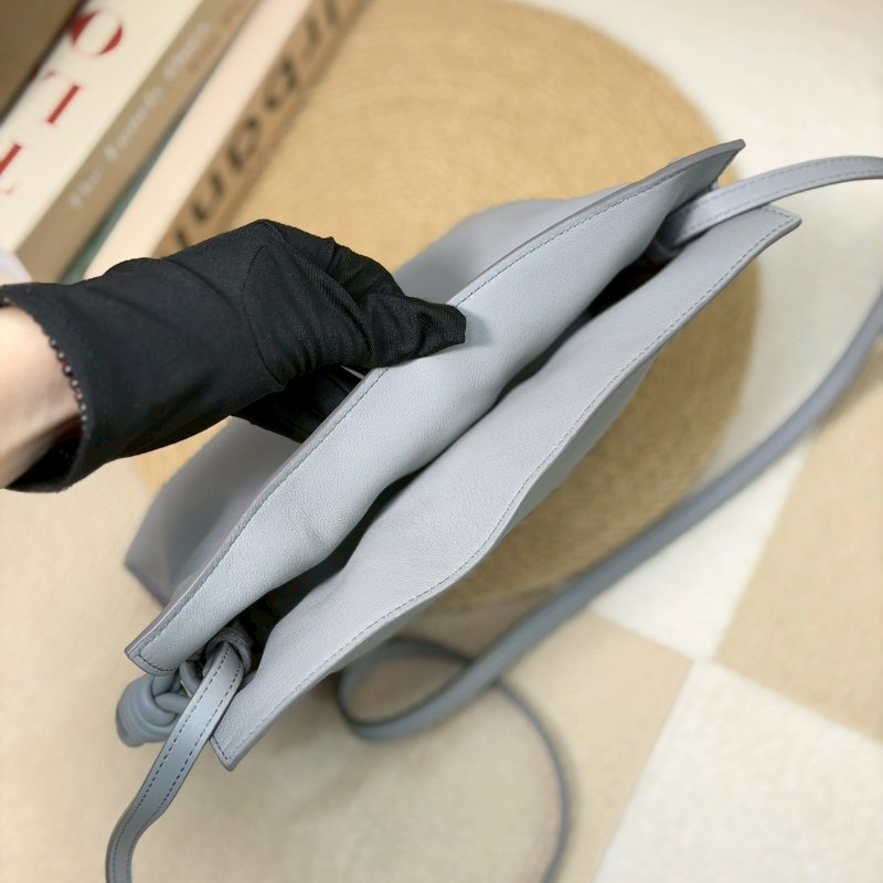 (全新未使用、適合送禮✨)🏷Loewe 羅意威 ．Mini Flamenco 福袋包-12