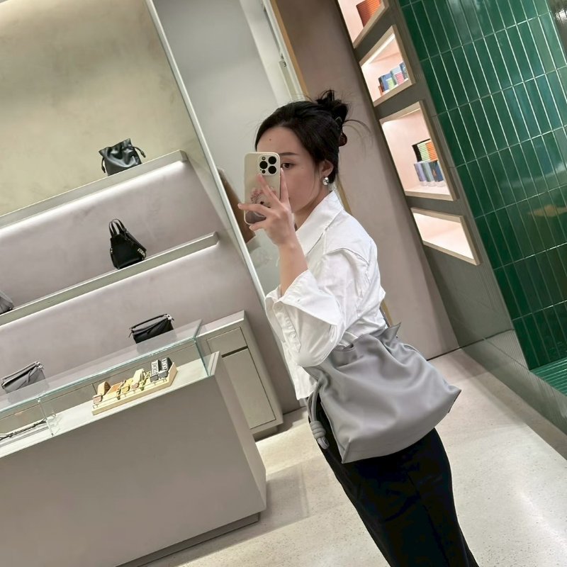 (全新未使用、適合送禮✨)🏷Loewe 羅意威 ．Mini Flamenco 福袋包-16