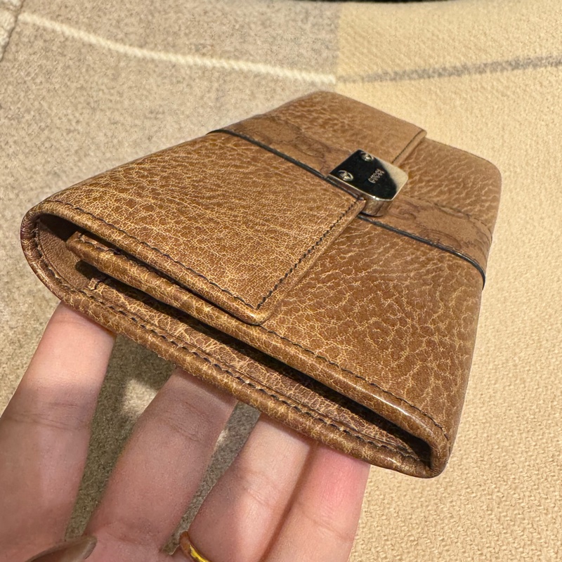 Gucci咖皮革小鐵牌釦式長夾  超好用✨價格超甜-3