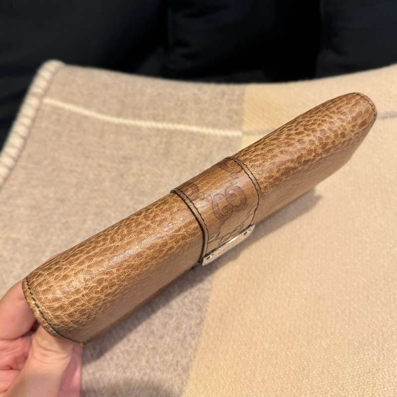 Gucci咖皮革小鐵牌釦式長夾  超好用✨價格超甜-6