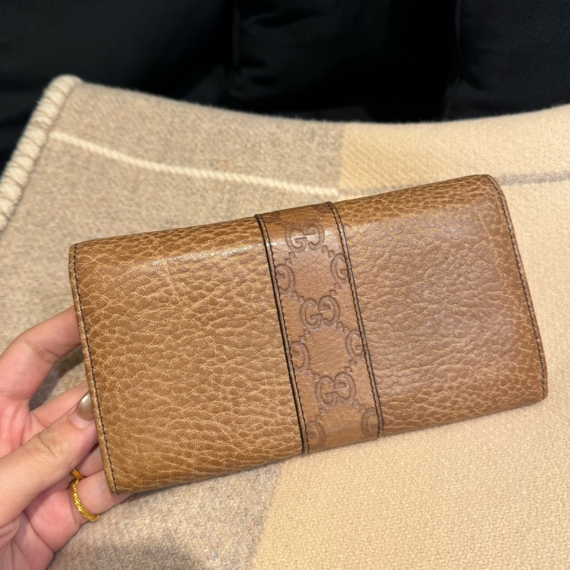Gucci咖皮革小鐵牌釦式長夾  超好用✨價格超甜-7