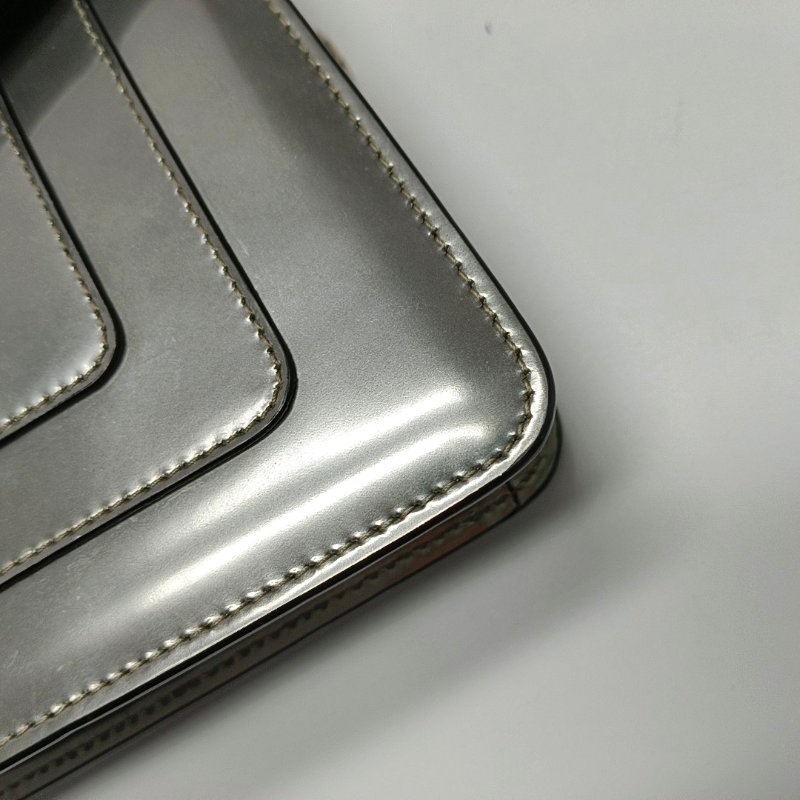 BVLGARI SERPENTI FOREVER小號銀色牛皮蛇頭絎縫蛇頭包單肩包斜挎包金色五金-13